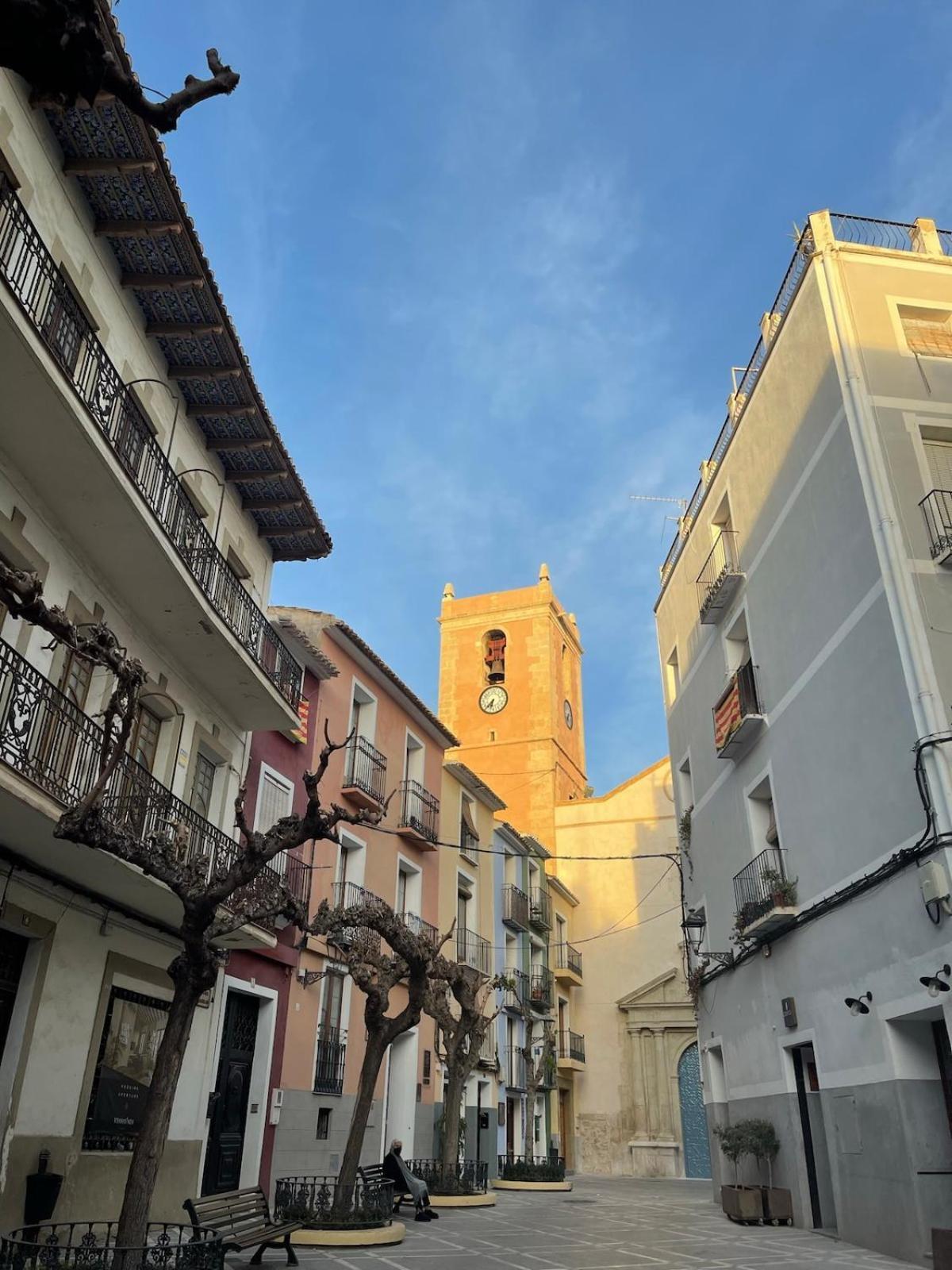 Oldtown Family House With Amazing Terrace - 3 Minutes From Beach! Вильяхойоса Экстерьер фото