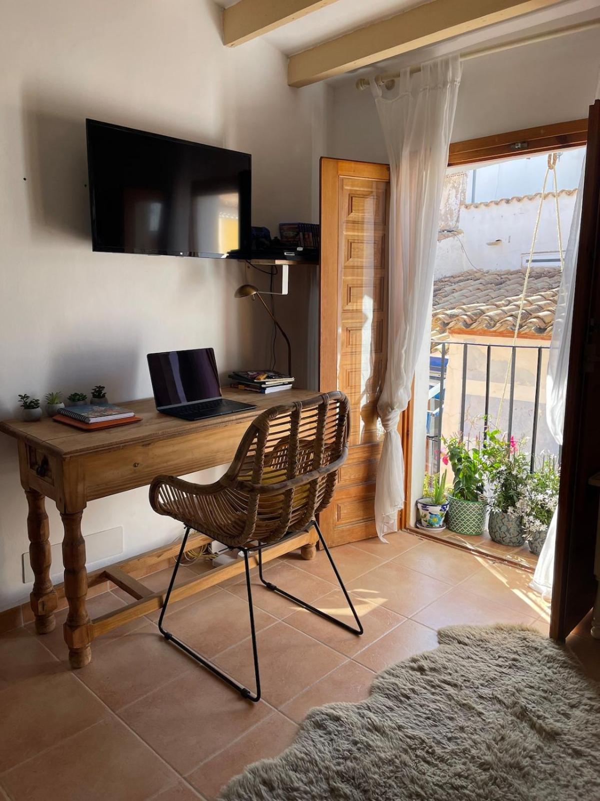Oldtown Family House With Amazing Terrace - 3 Minutes From Beach! Вильяхойоса Экстерьер фото