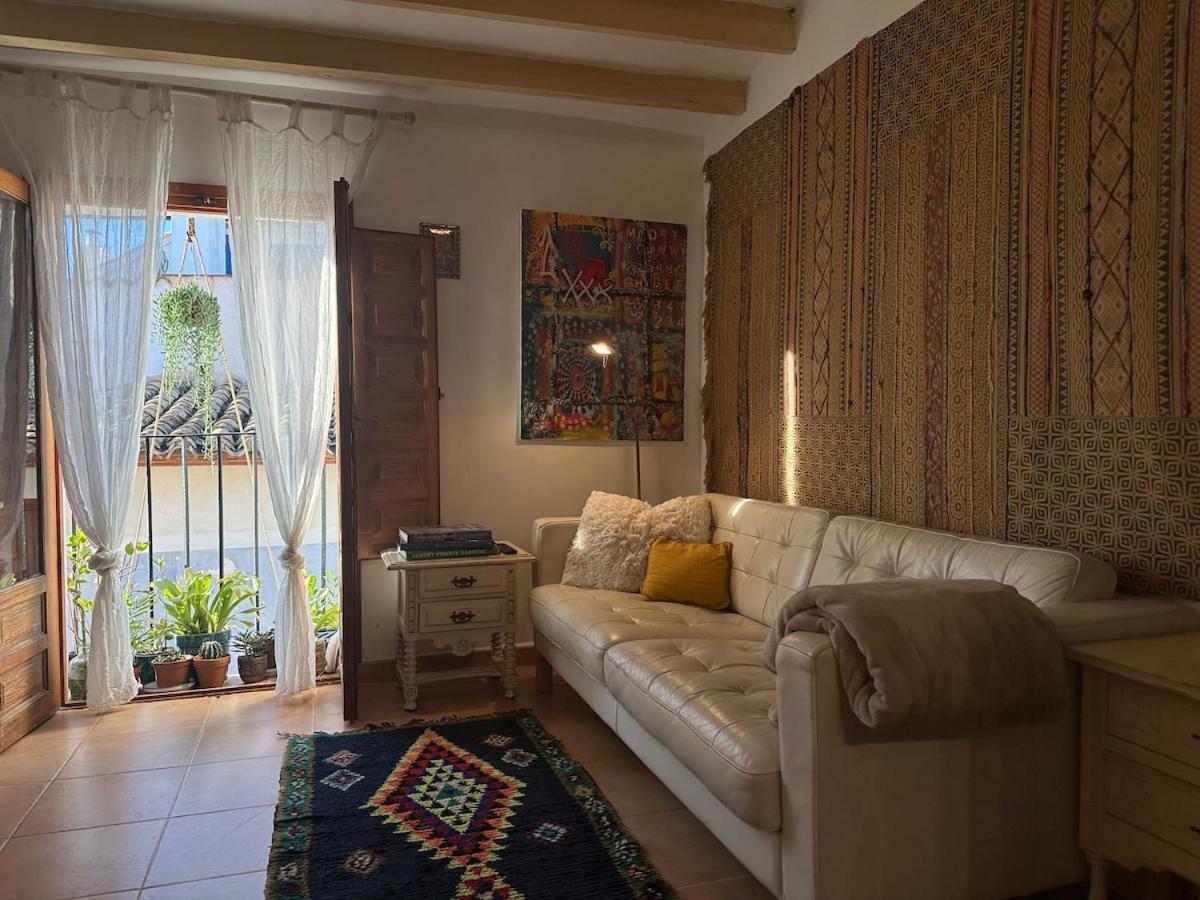 Oldtown Family House With Amazing Terrace - 3 Minutes From Beach! Вильяхойоса Экстерьер фото